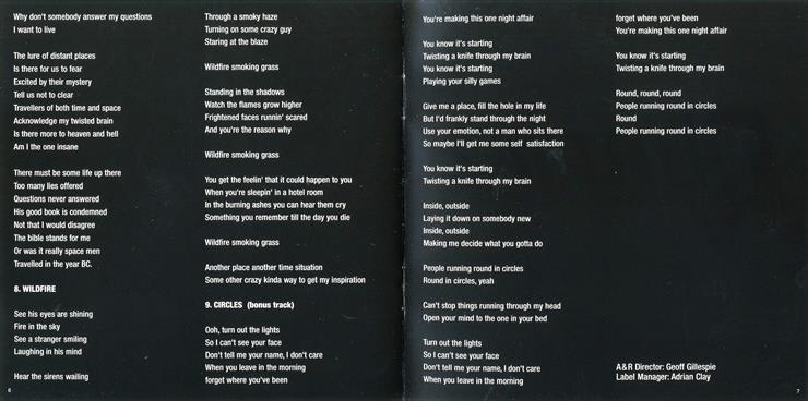 03 QUARTZ - Stand Up And Fight  1980 - Quartz - Stand Up And Fight - Booklet4.jpg